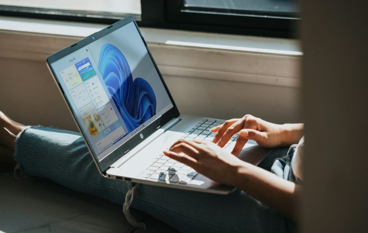 Windows 11 et le filtre anti-lumière bleue : une solution pour réduire la fatigue oculaire